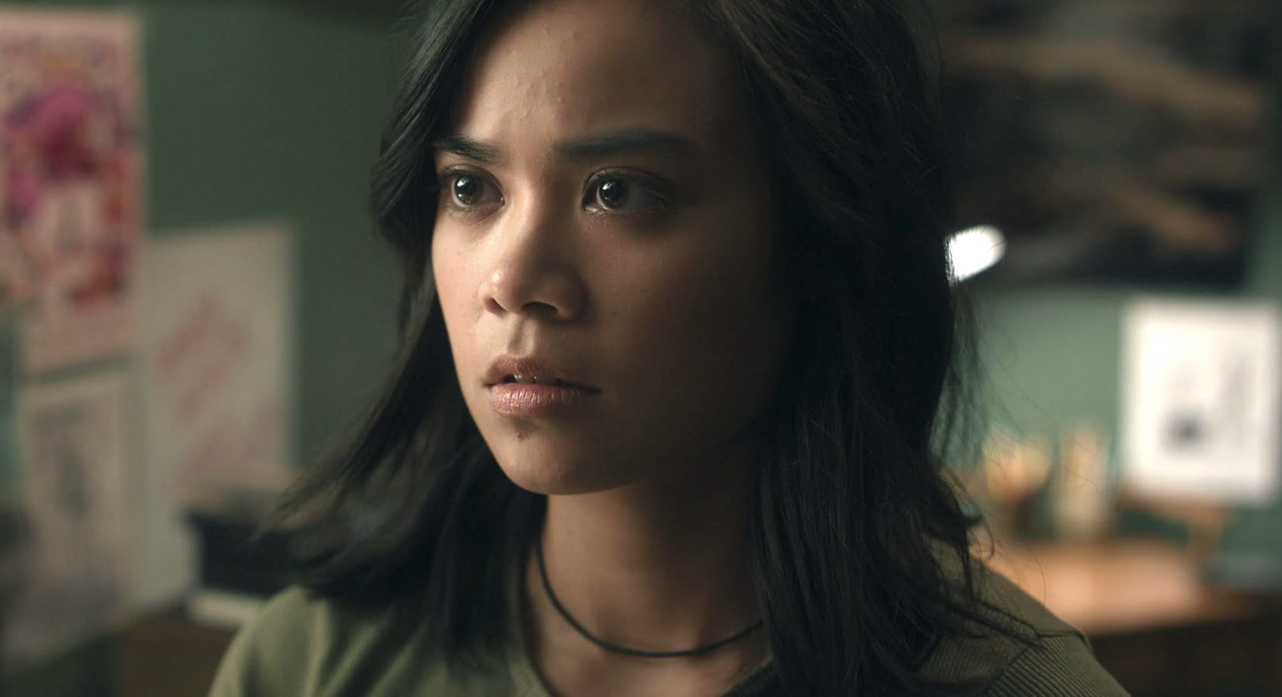 Abbie (Sari Arambulo) is keen to joing the family killing business until she falls for a potential victim