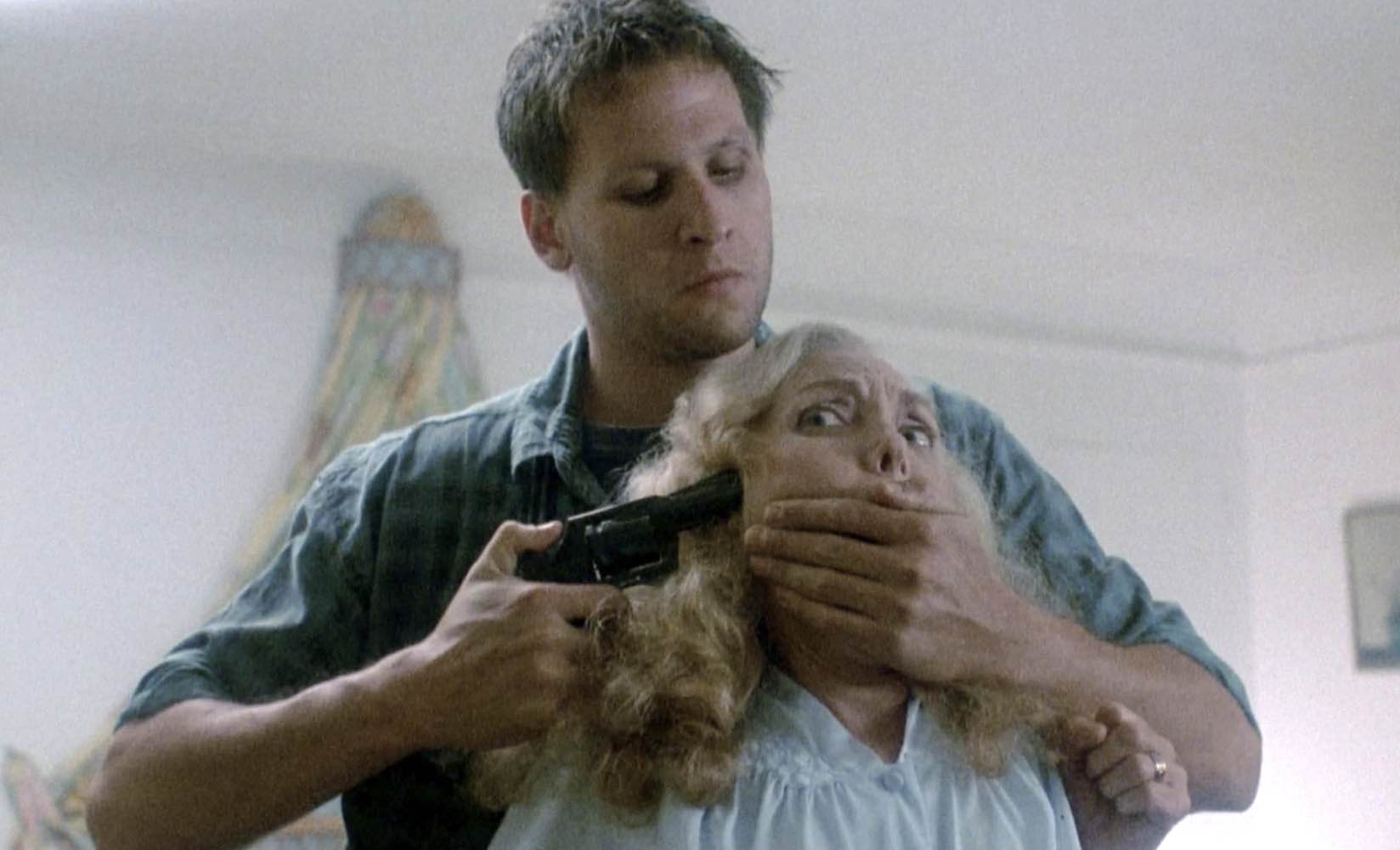Bob (John Putch) finds another victim in CURFEW (1989)