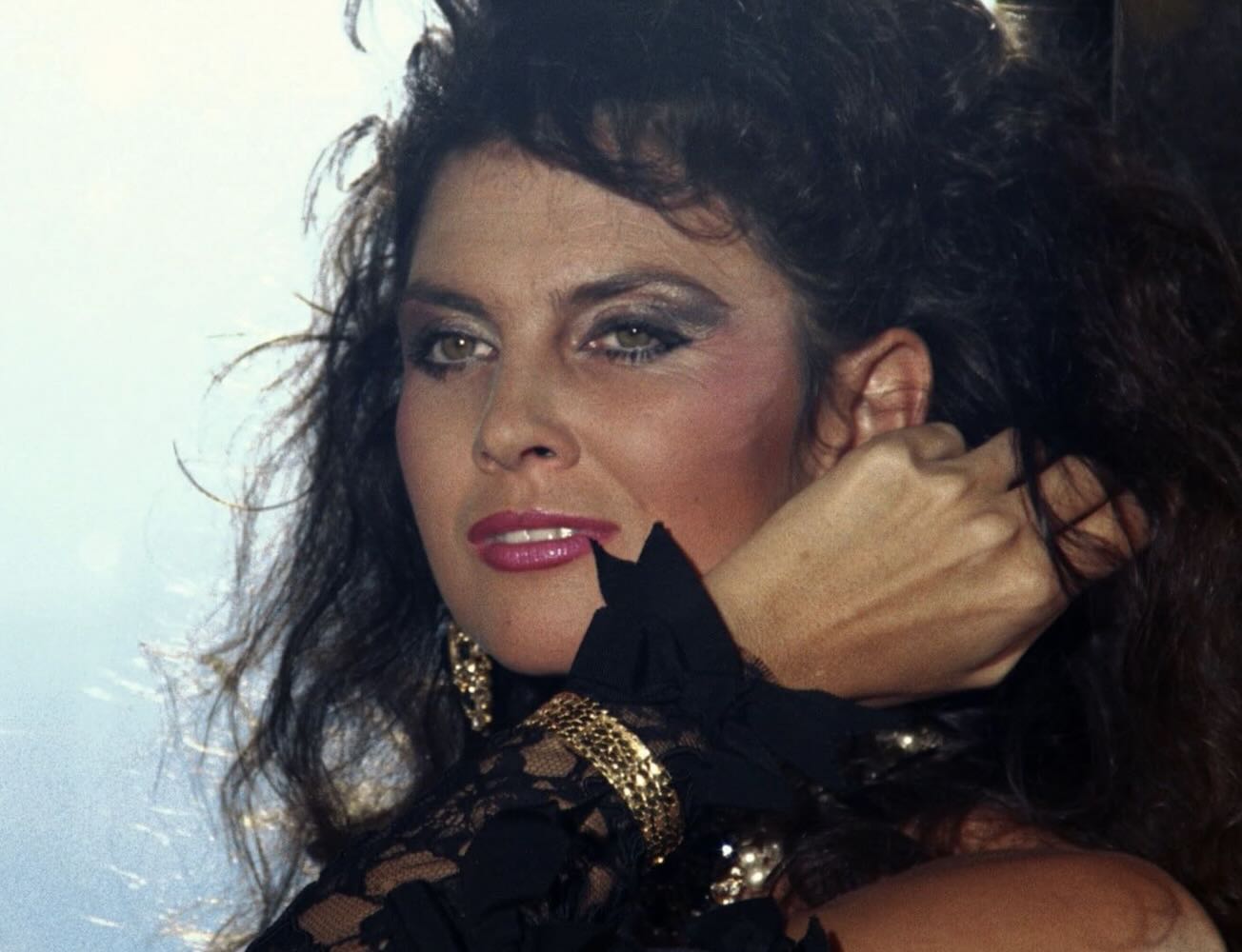 Caroline Munro as mature model Barbara in Jess Farnco&apos;s FACELESS