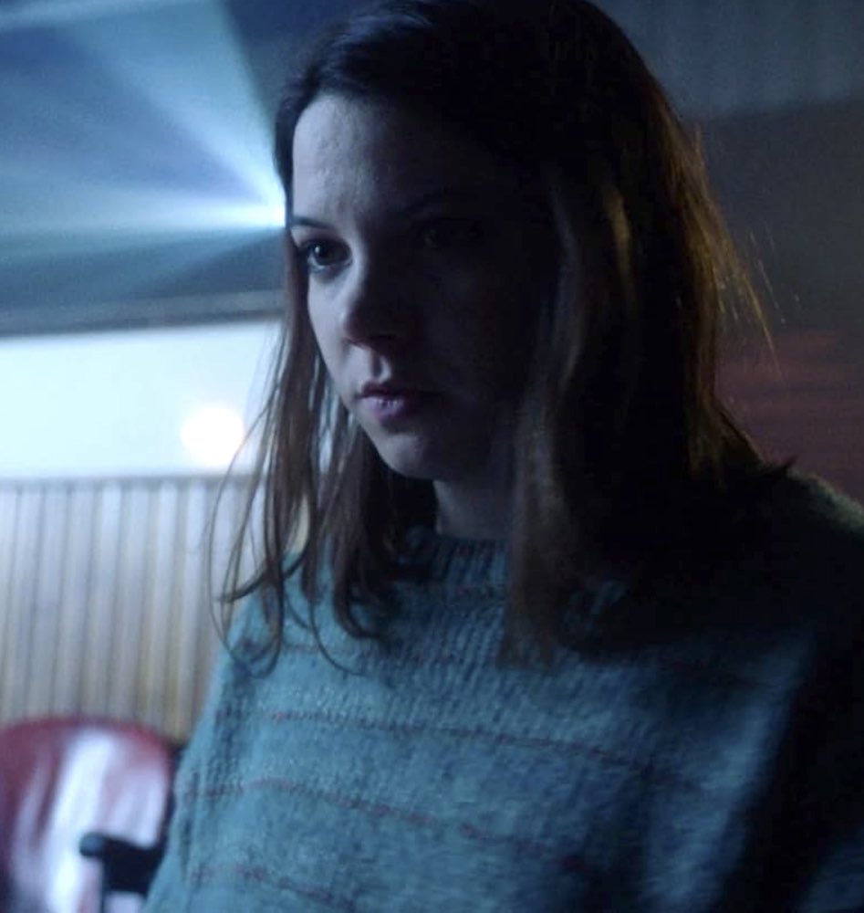 Ana (Luciana Grasso) battles the psycho killer in THE LAST MATINEE (2020). 
