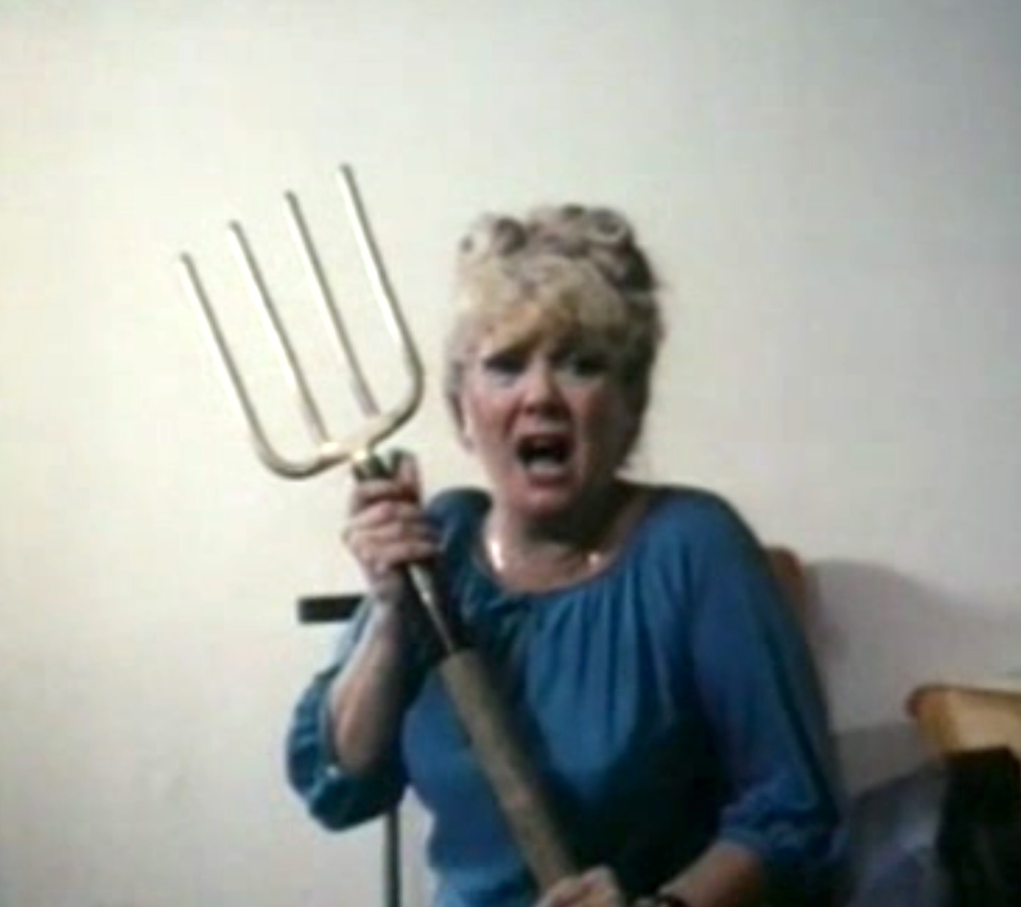 "Oooh, look at that beautiful, creepy ship. I simply must visit it right now!"