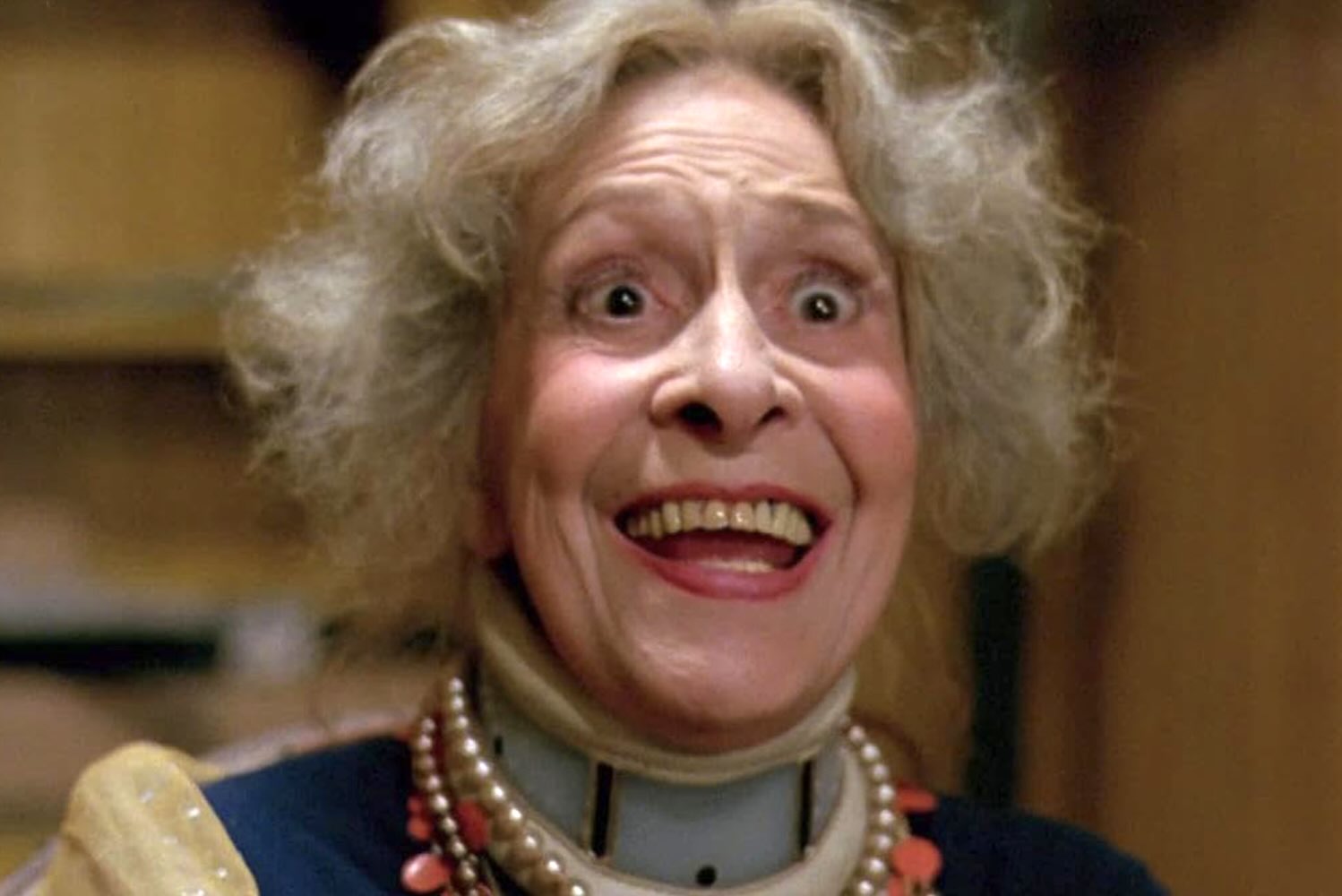 Beatrice Pons (under the pseudonym Rose Ross) plays Mother in this 1980 black comedy