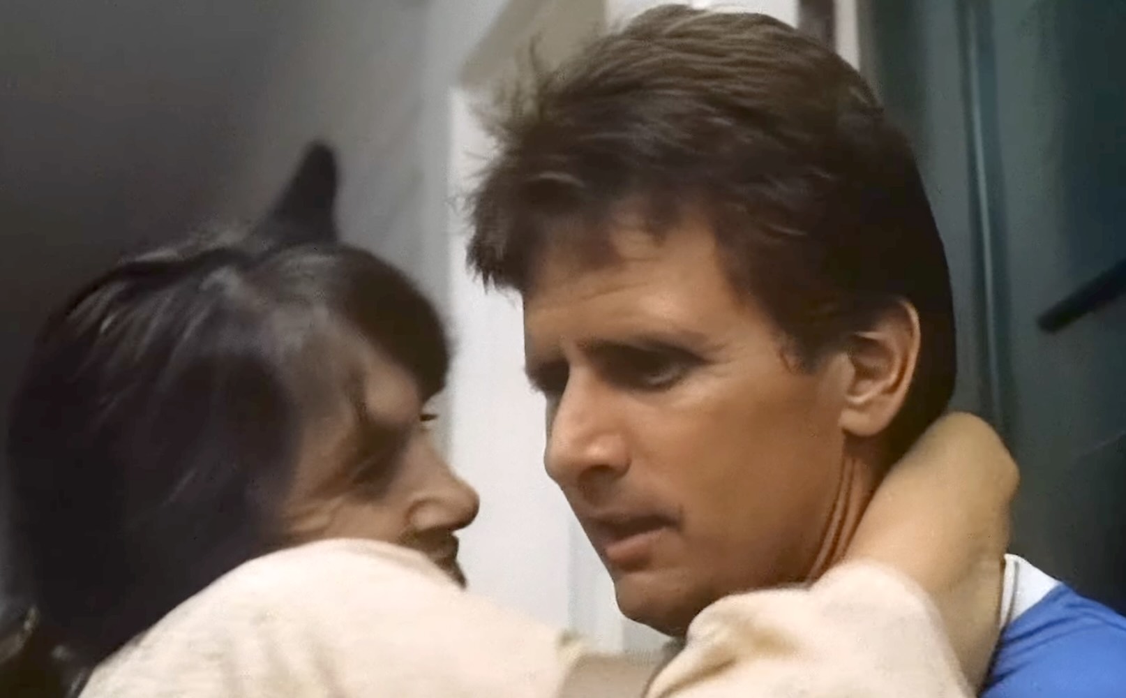 Joe Estevez regrets letting Mommy come to stay in MURDER IN LAW (1989)