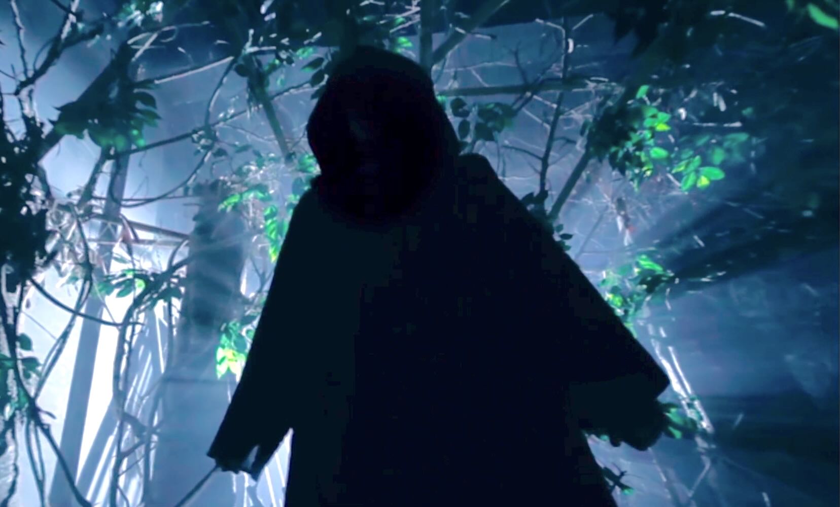 NIGHT MARKET HAUNTED HOUSE features a great looking killer, but sadly the slasher action is sidelined