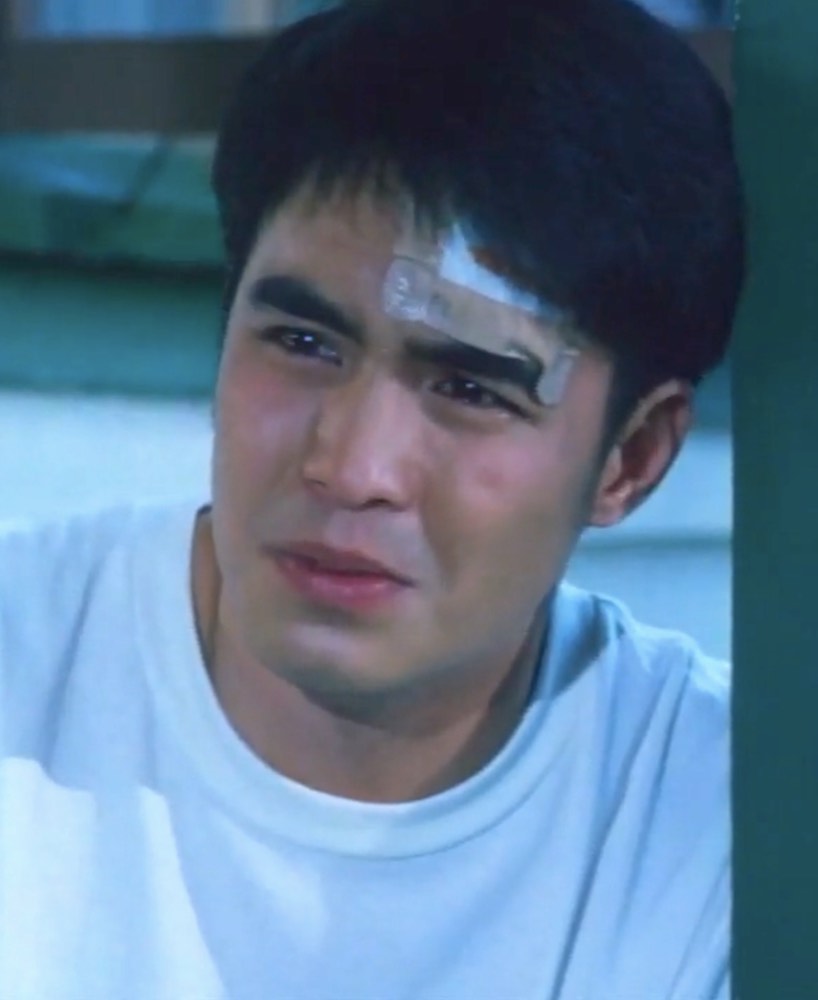 Onemig Bondoc in SCREAM AS MUCH AS YOU WANT aka SUMIGAW KA HANGGANG GUSTO M